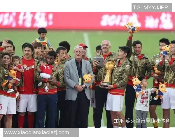 南京足球队的个人能力提升与团队协作的完美结合探讨